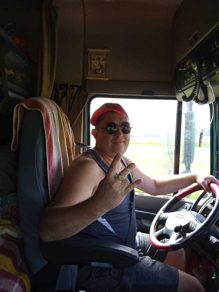  27326429  Nikolay, 42 ,    