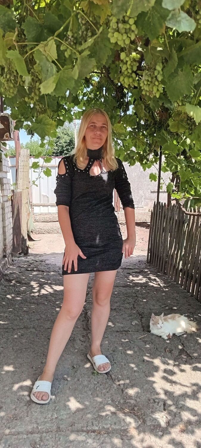  53006919  Yana, 32 ,    