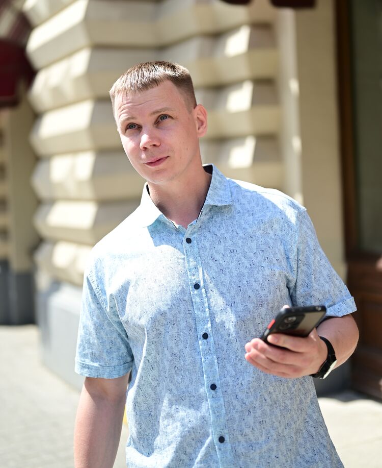  ,   Vladimir, 37 ,   ,   , c , 