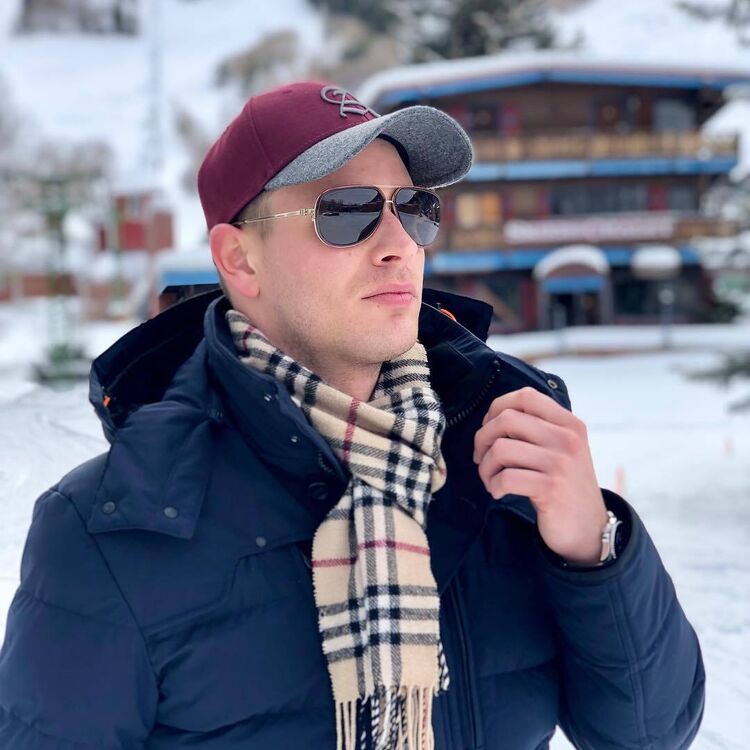 ���� 49573379 ������� �����, 32 ����, ���� ���������� � �����