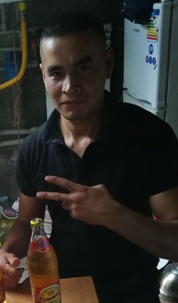  ,   Muhriddin, 34 ,   ,   , c 