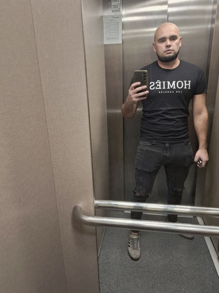  ,   Mykhailo, 31 ,   ,   