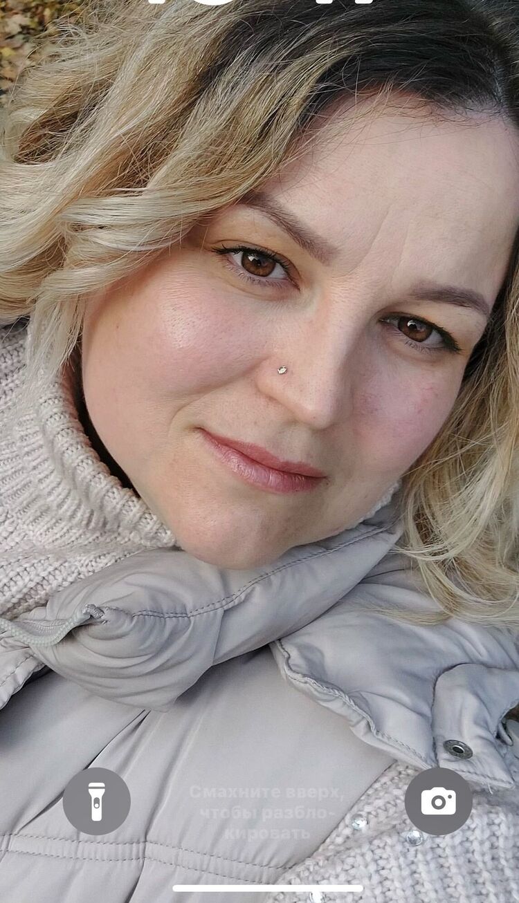  49652069  Antonina, 39 ,    