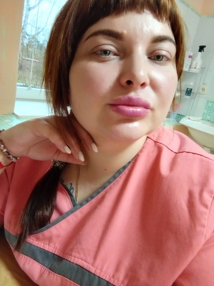  39245049  Anna, 37 ,    