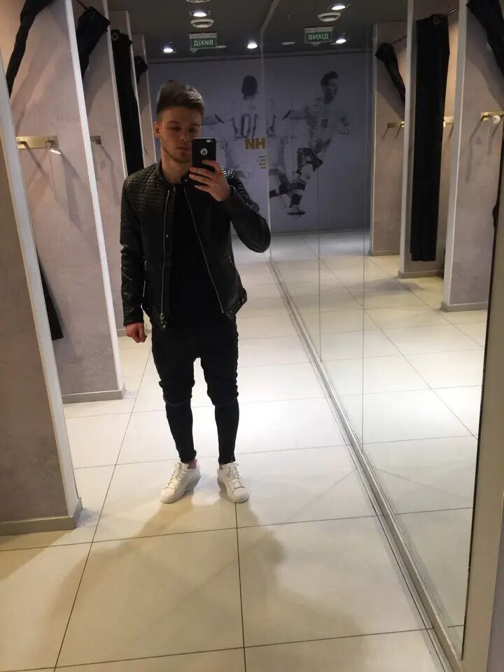  28043319   , 30 ,    