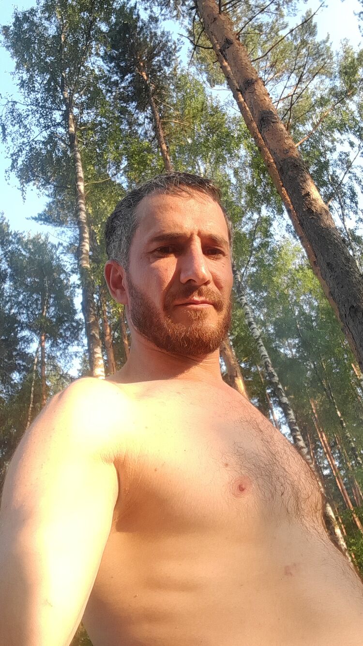  28349129  , 38 ,    