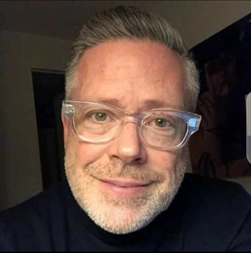  Eastland,   Michael, 59 ,   c 