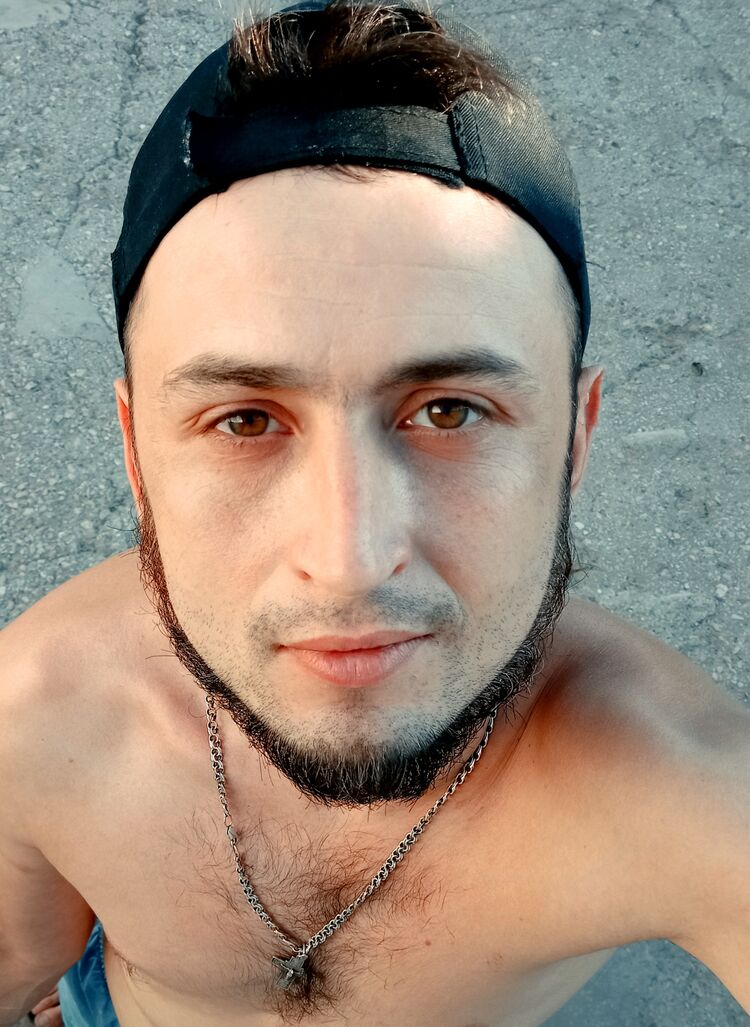  37049759  , 29 ,    