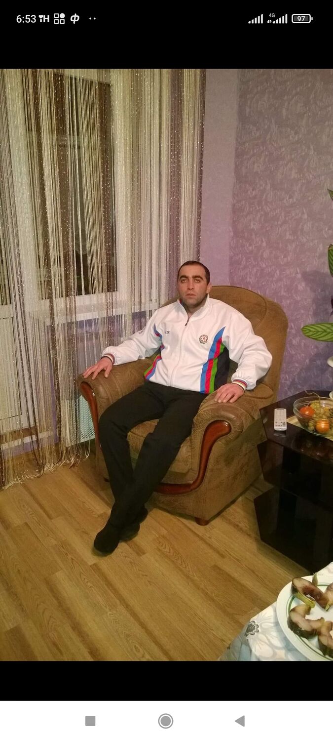  30665949  RAHIM, 44 ,    