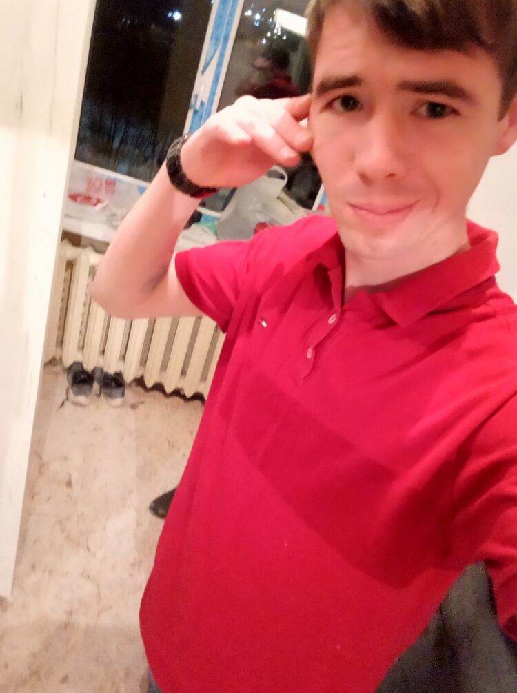  31115599  Alex, 28 ,    