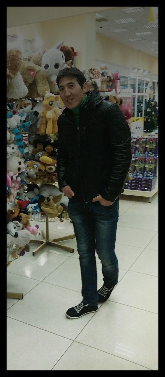  8325229  Elyor, 35 ,    