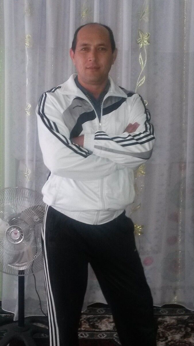  8695289  Rauf, 49 ,    