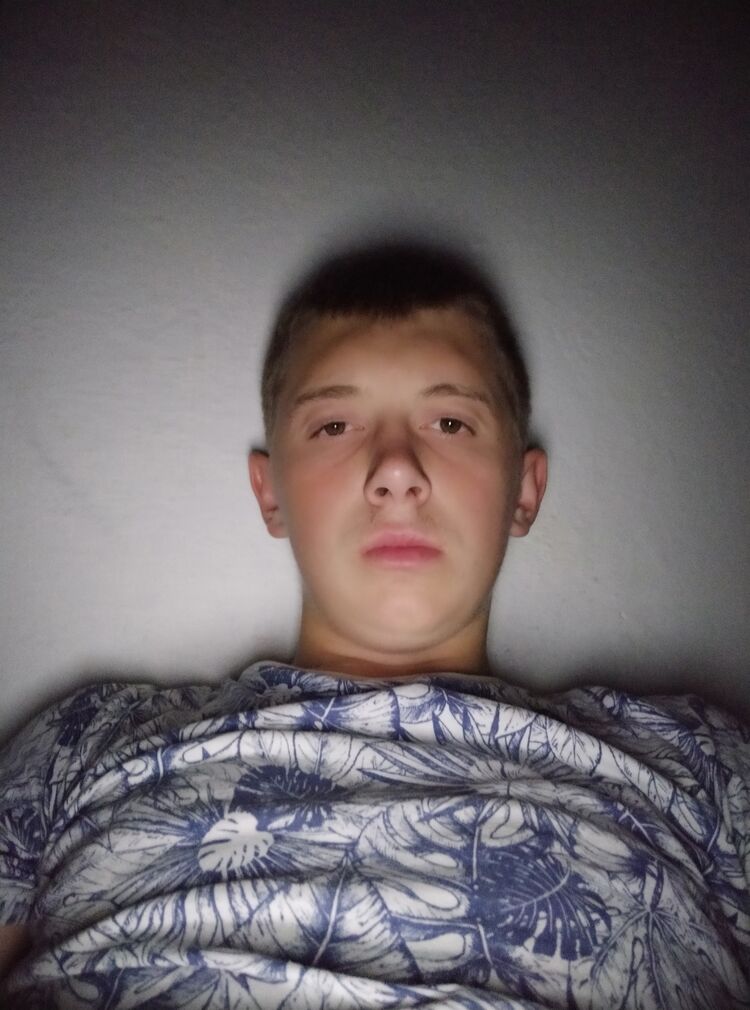 28807729  Vasia, 20 ,    