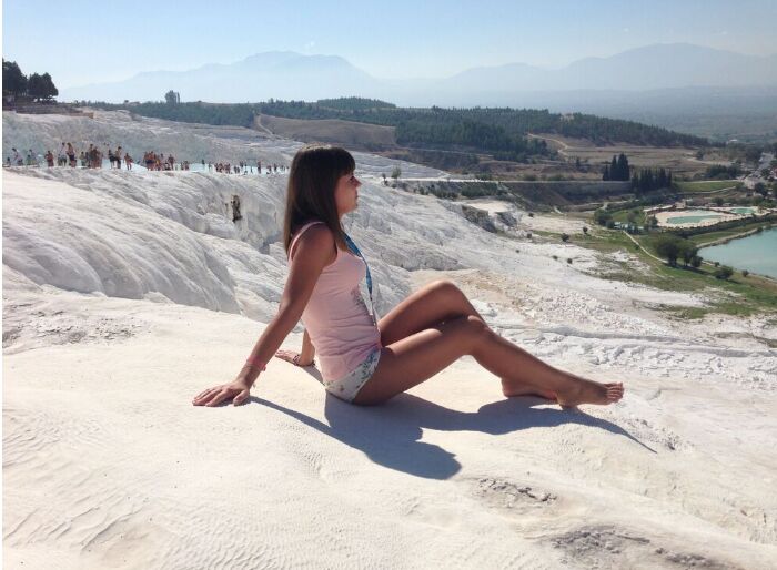  -,   Lenka, 30 ,   ,   