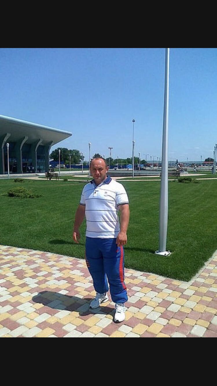  33506349  , 44 ,    