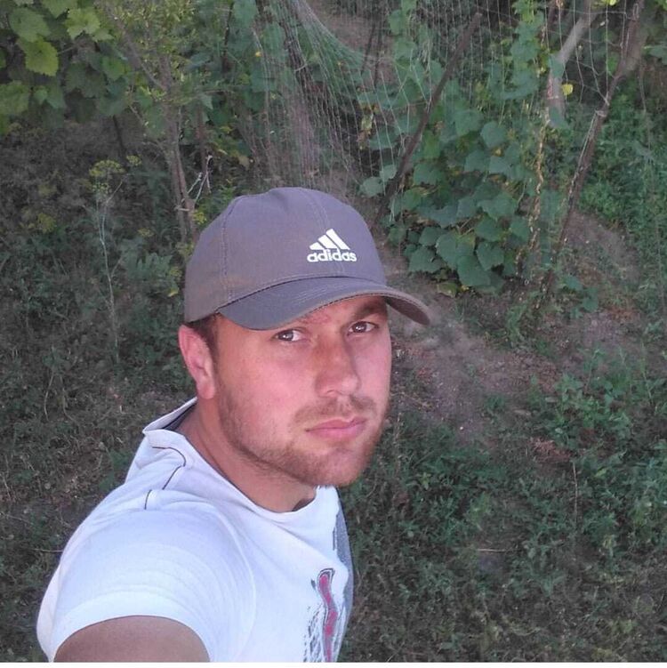  ,   Omar, 33 ,   ,   