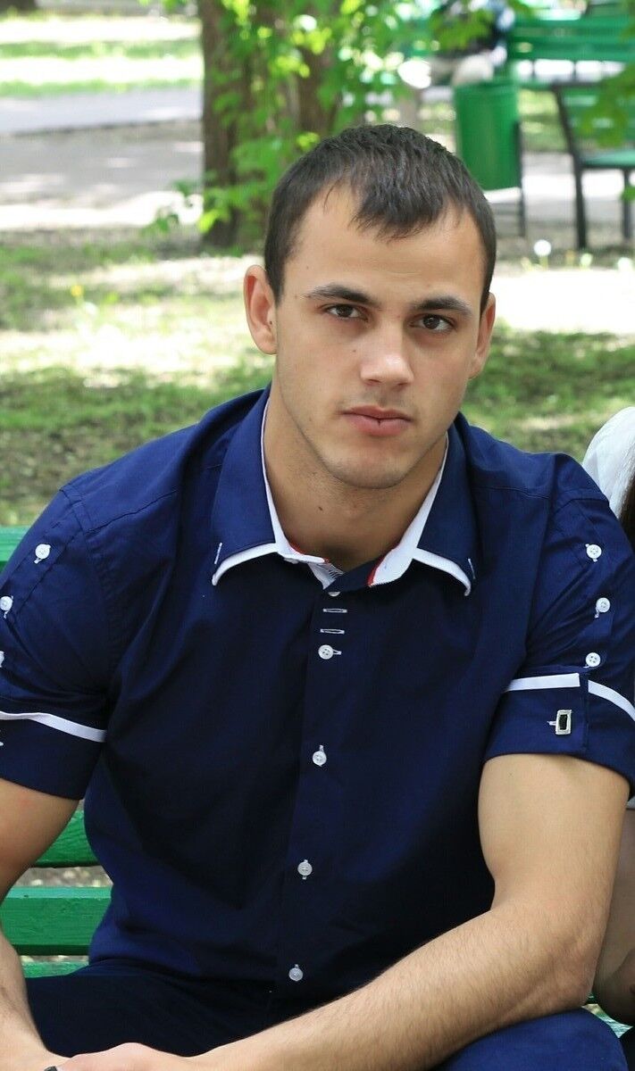  5475109  Dima, 32 ,    