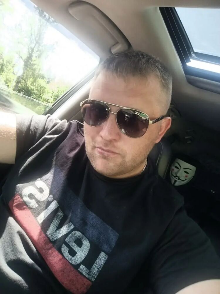  44165849  , 41 ,    