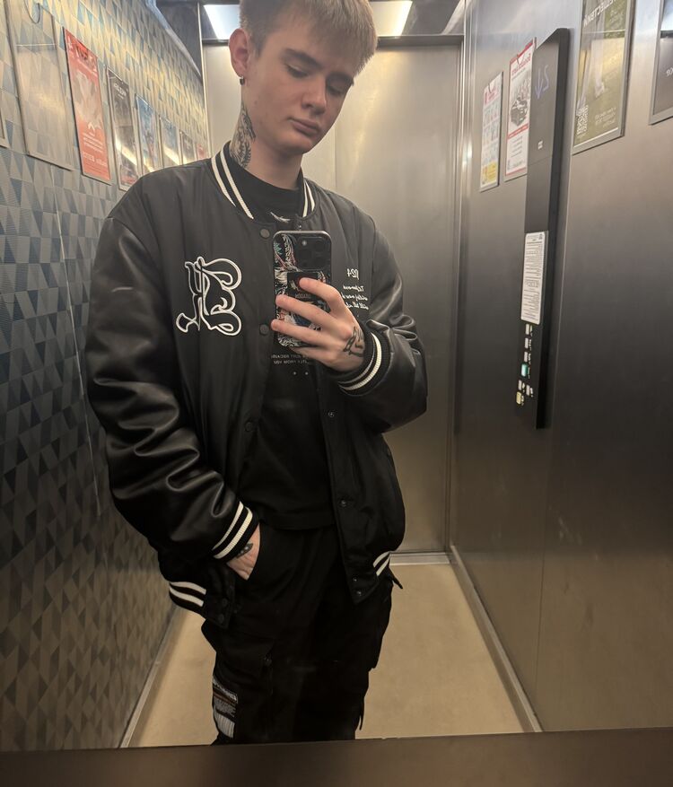 ���� 52999399 ����� Oleg, 18 ���, ���� ���������� � ������������