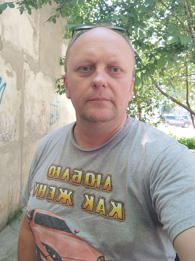  44281339  , 51 ,    