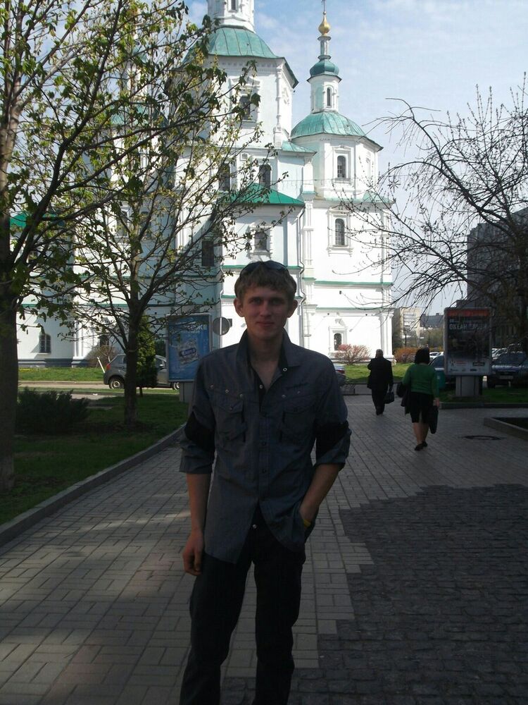  22004799  Dmitriy, 31 ,    