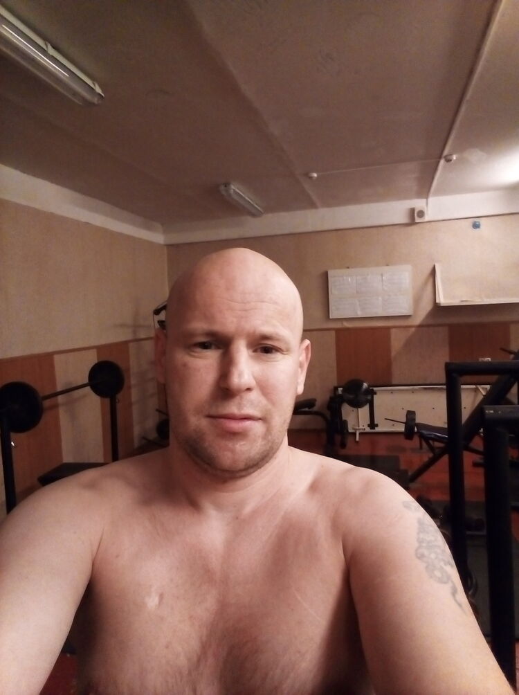  23937729  , 42 ,    