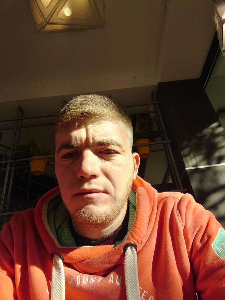  49468019  Roma, 24 ,    