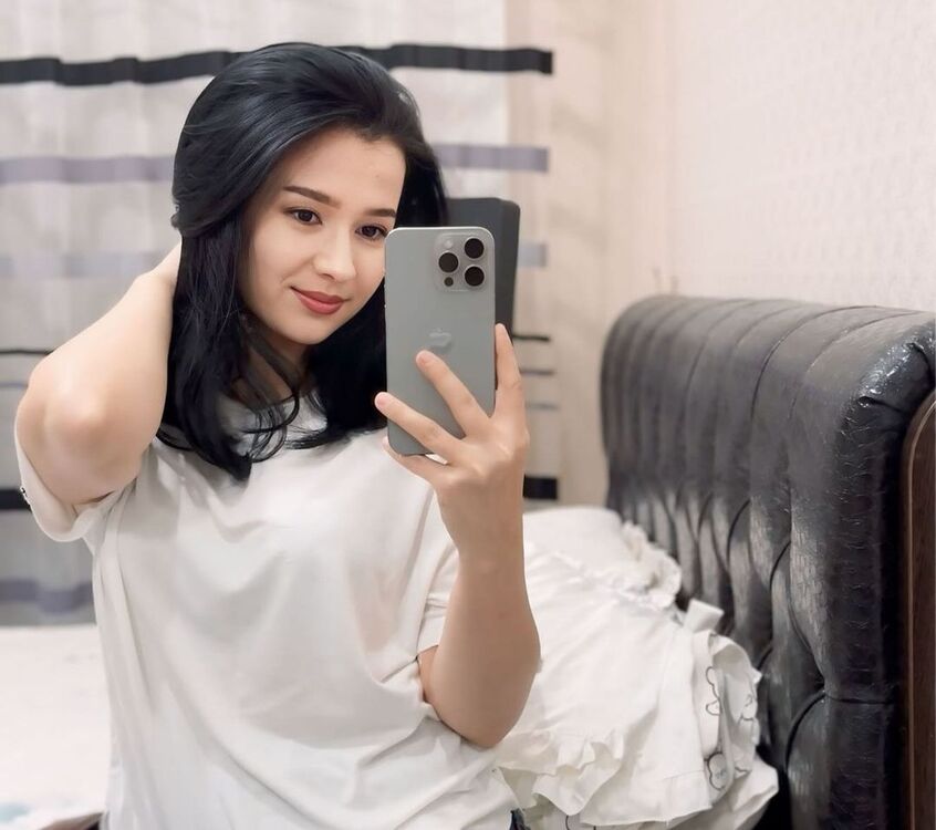  45309709  Milana, 37 ,    