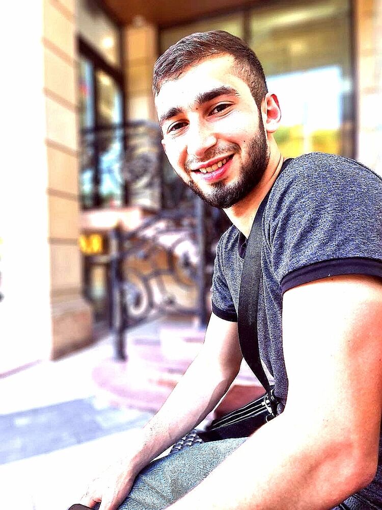  ,   Artur, 26 ,   , 