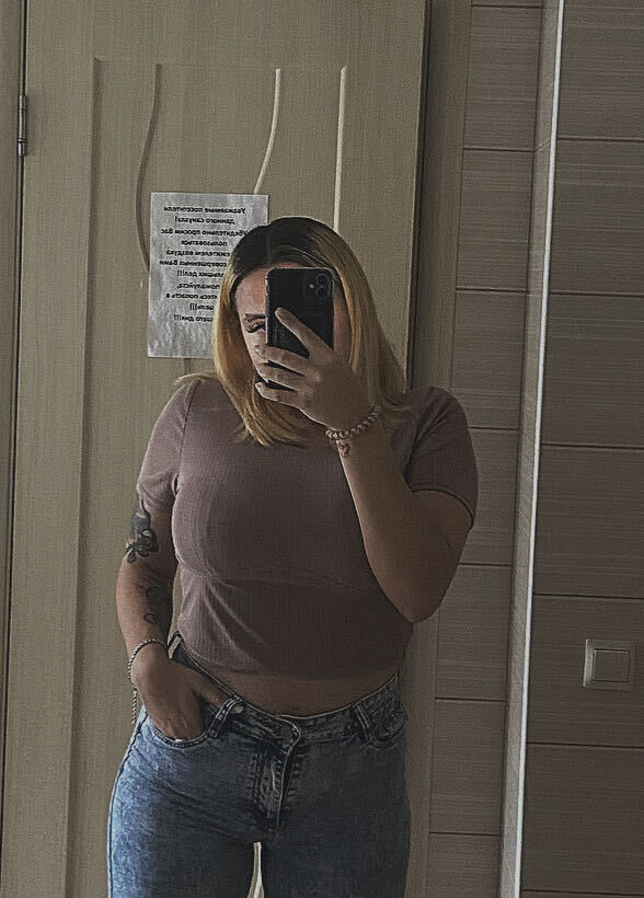  ,   Elissbett, 21 ,   ,   