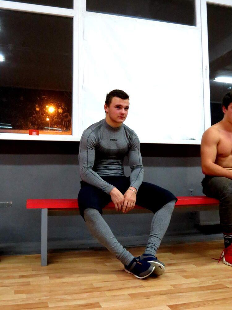  ,   Denis, 25 ,   ,   