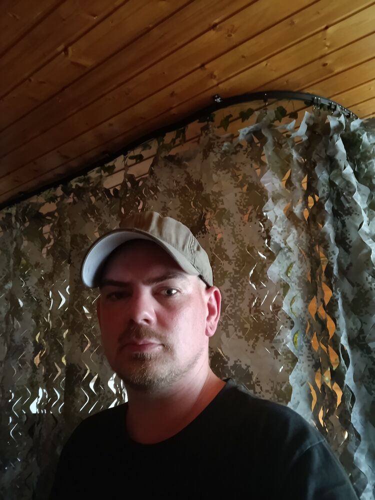  Neuhaus am Rennweg,   Andreas, 33 ,   ,   
