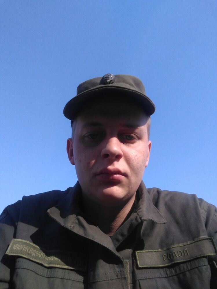  19364359  Andrei, 26 ,    -