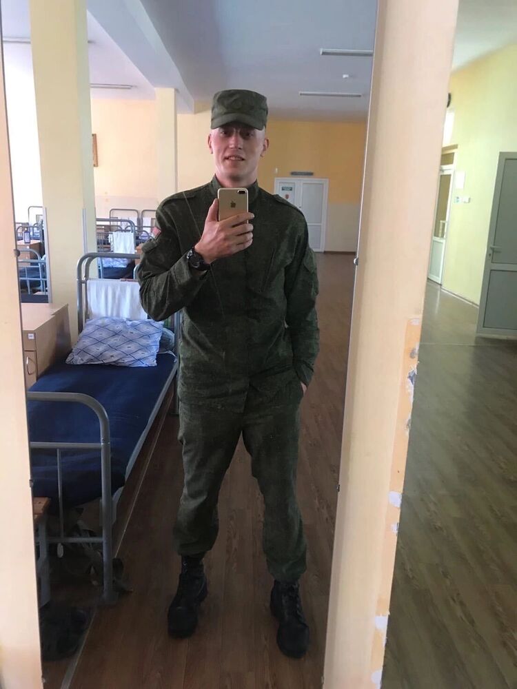  34122119  Oleg, 29 ,    