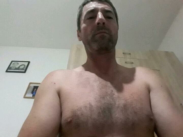  21576819  Janko, 40 ,    Velika Mostanica