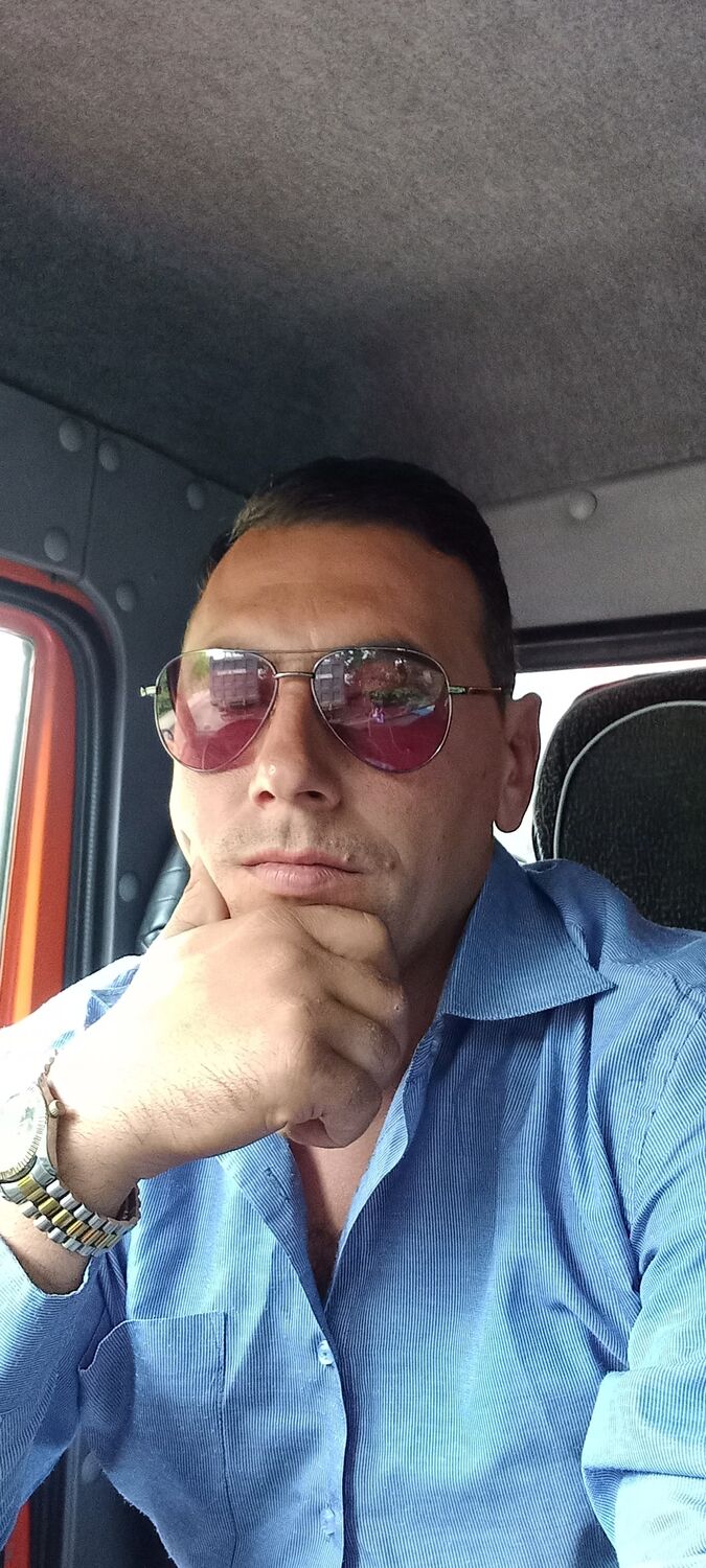  ,   Davit, 39 ,   ,   , c , 