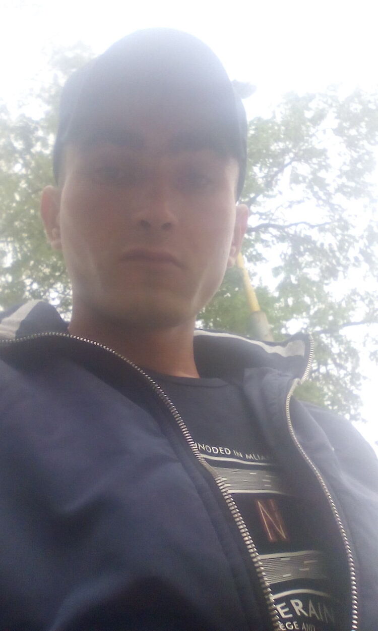  ,   Denhik, 32 ,   ,   , c 