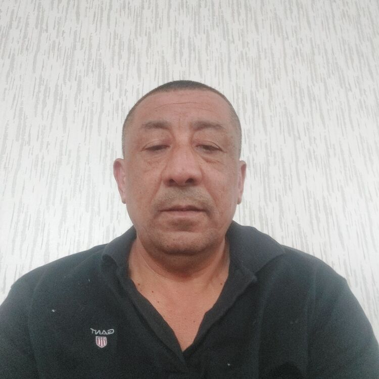  49517129  , 52 ,    
