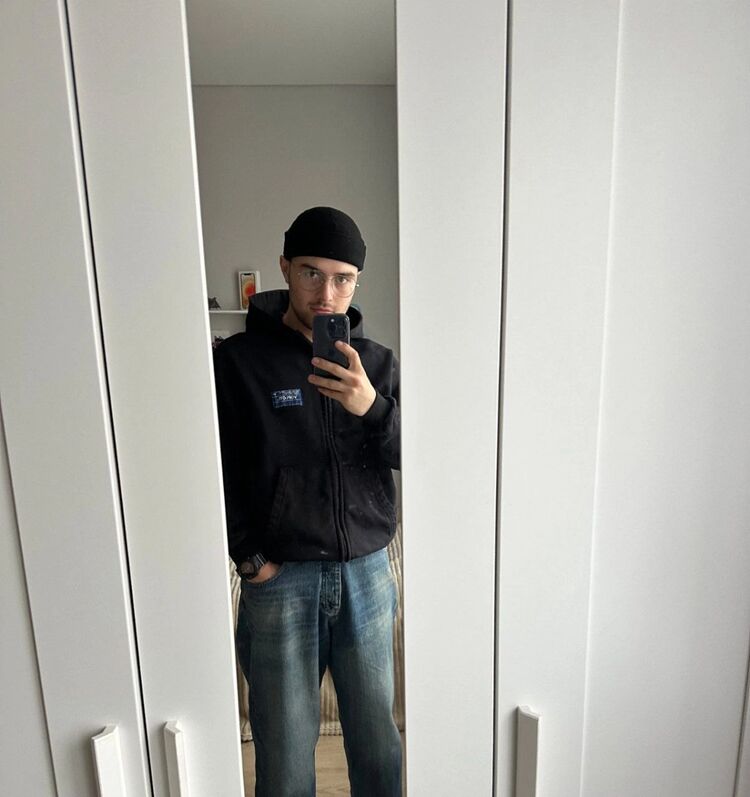  51123959  , 21 ,    