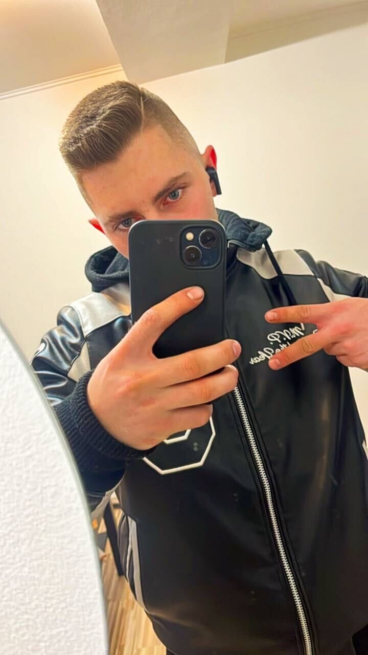  52855729  , 22 ,    
