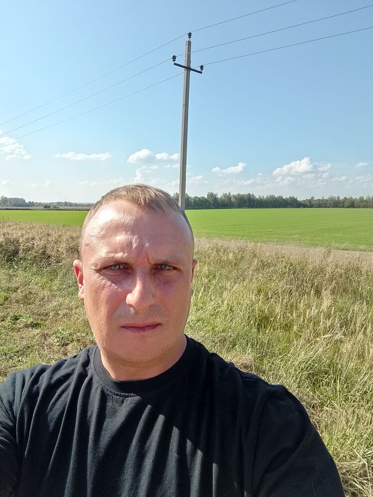  48833689  , 40 ,    