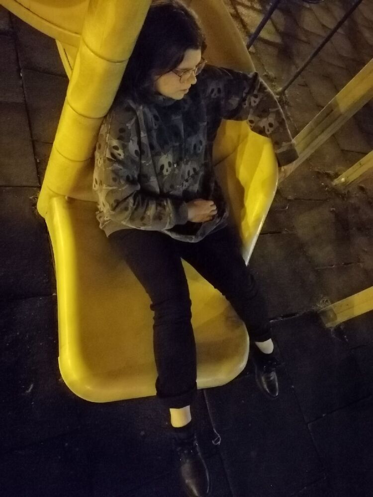  24429649  , 21 ,    