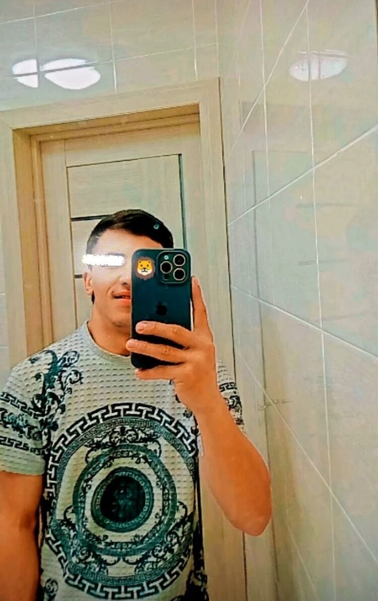  39995199  Farahzod, 24 ,    