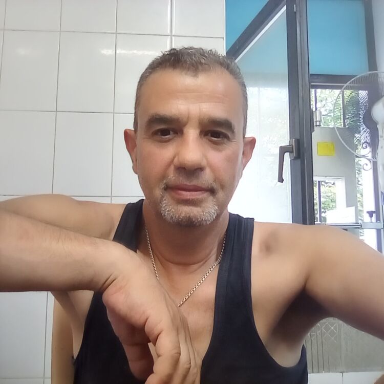  48483019  , 52 ,    -
