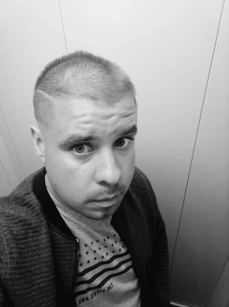  48107049  , 34 ,    