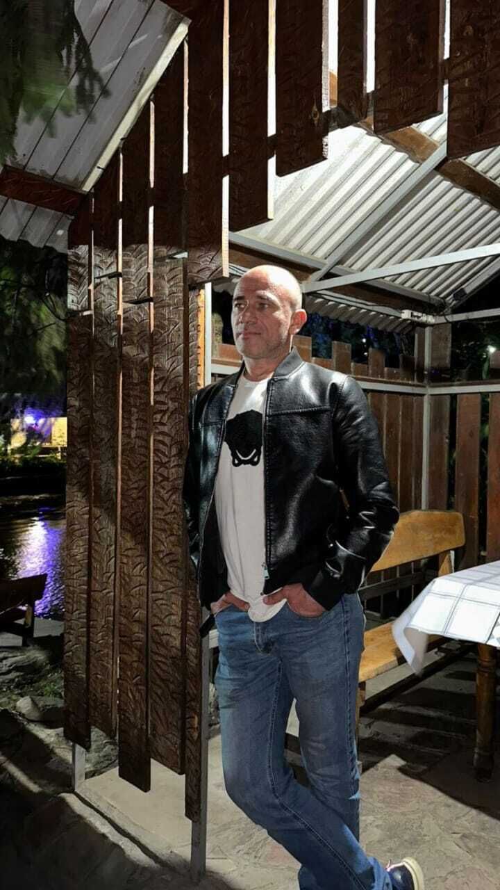  49838069  Soslan, 45 ,    