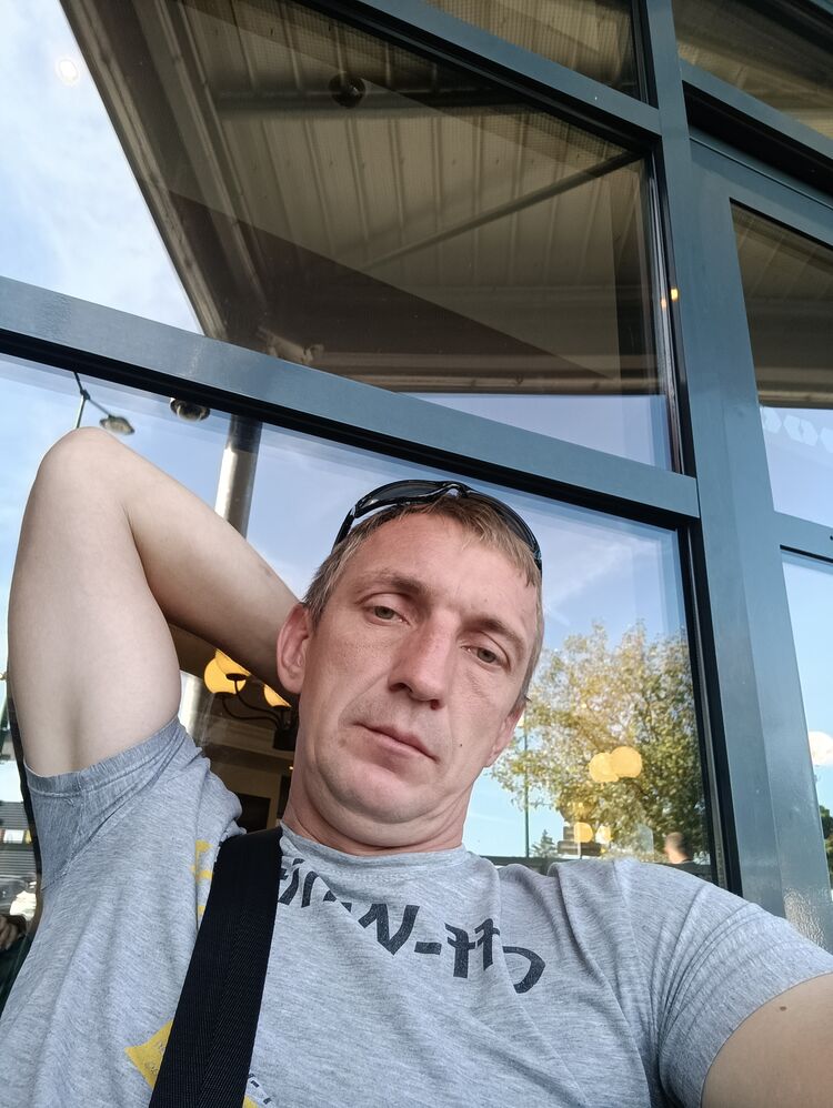  49809959  , 38 ,    