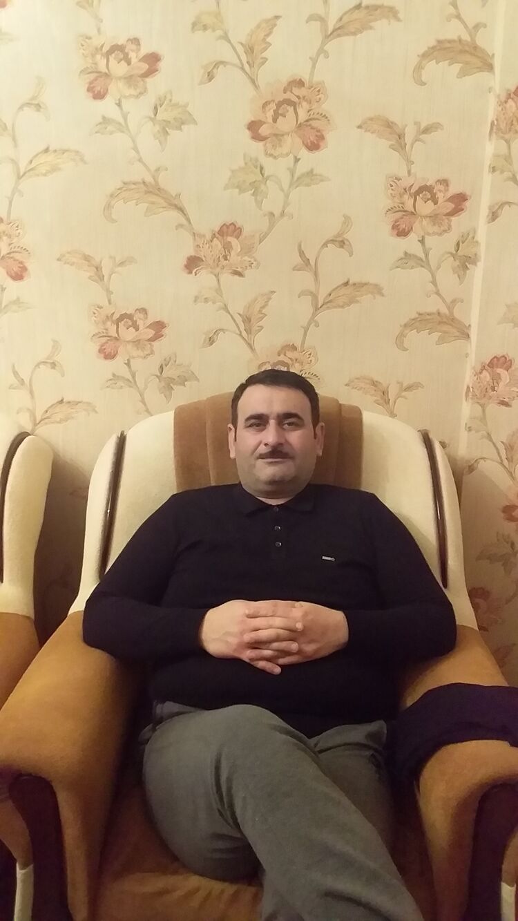  33027699  Zaur, 44 ,    