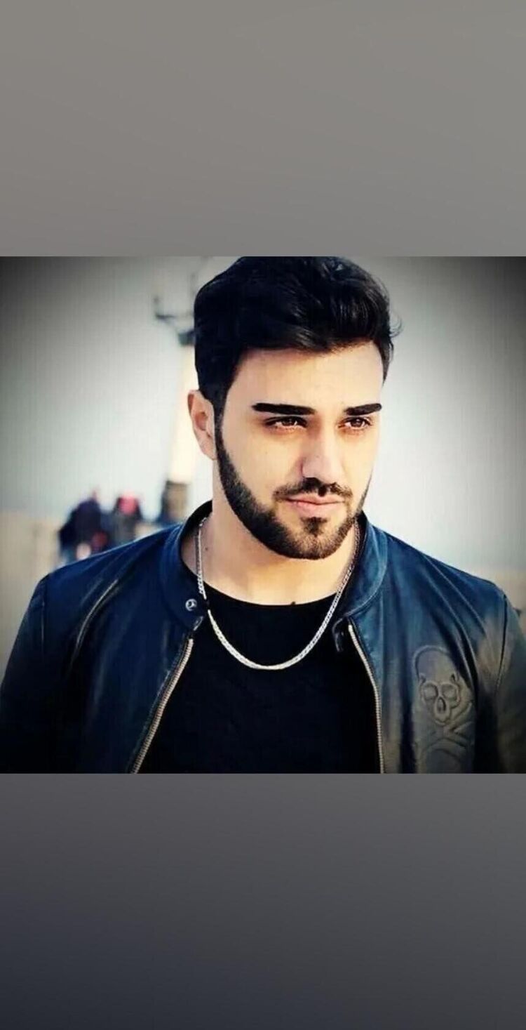  29880239  , 27 ,    -