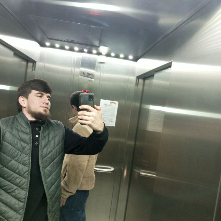  34556219  Emom, 27 ,    